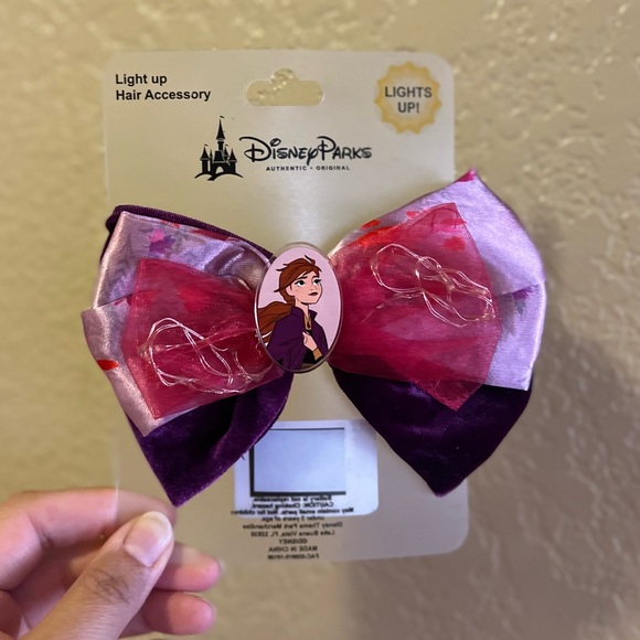 (1 Bow) Disney Parks Princess Anna Light-up Hair Clip - Picture 1 of 6